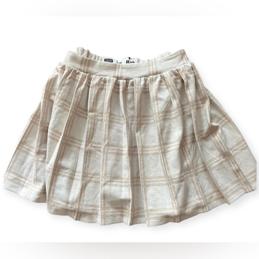 Pleated skirt